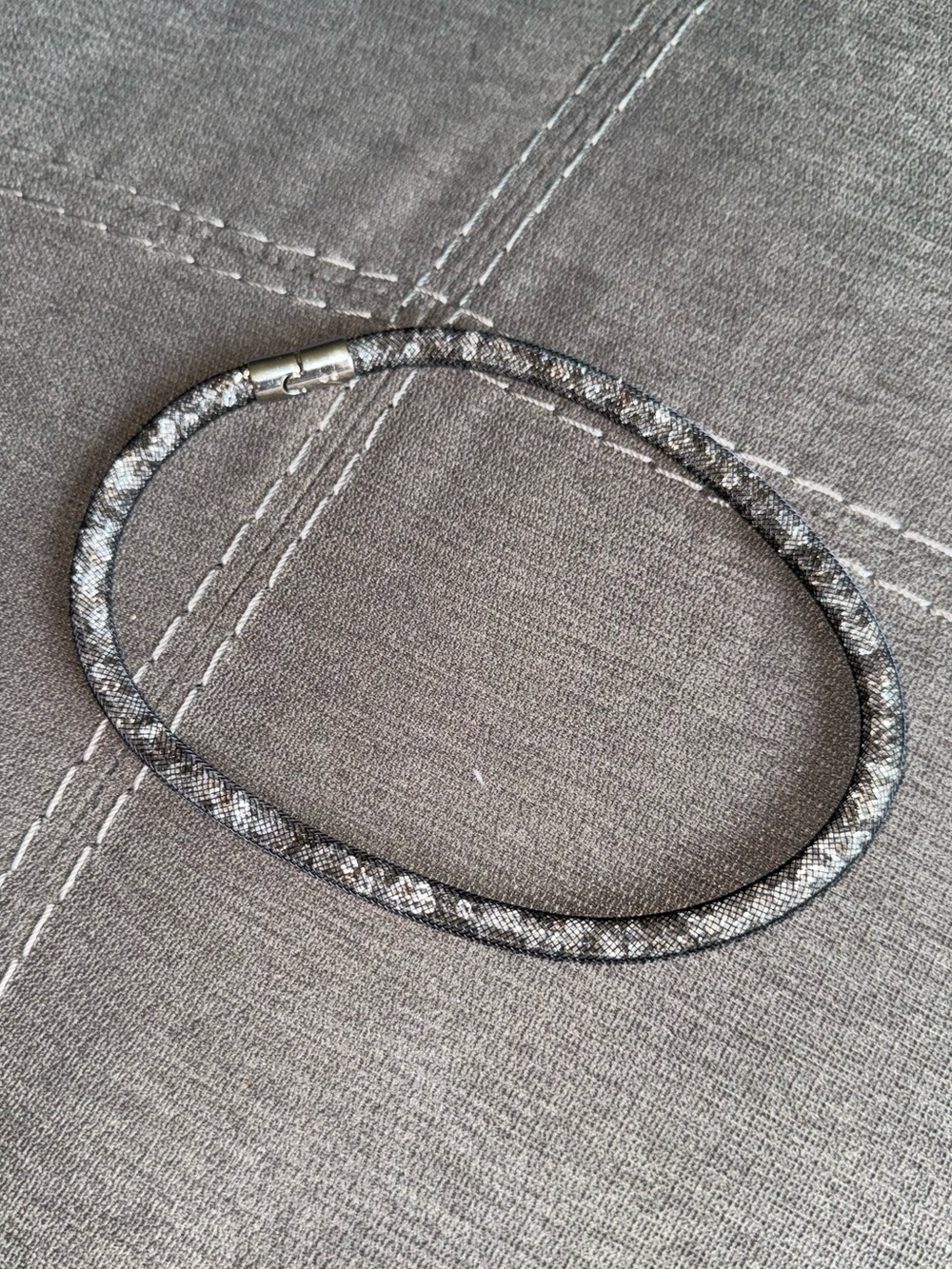Swarovski Stardust Necklace Black Crystal Mesh with Magnetic clasp - Picture 4 of 7
